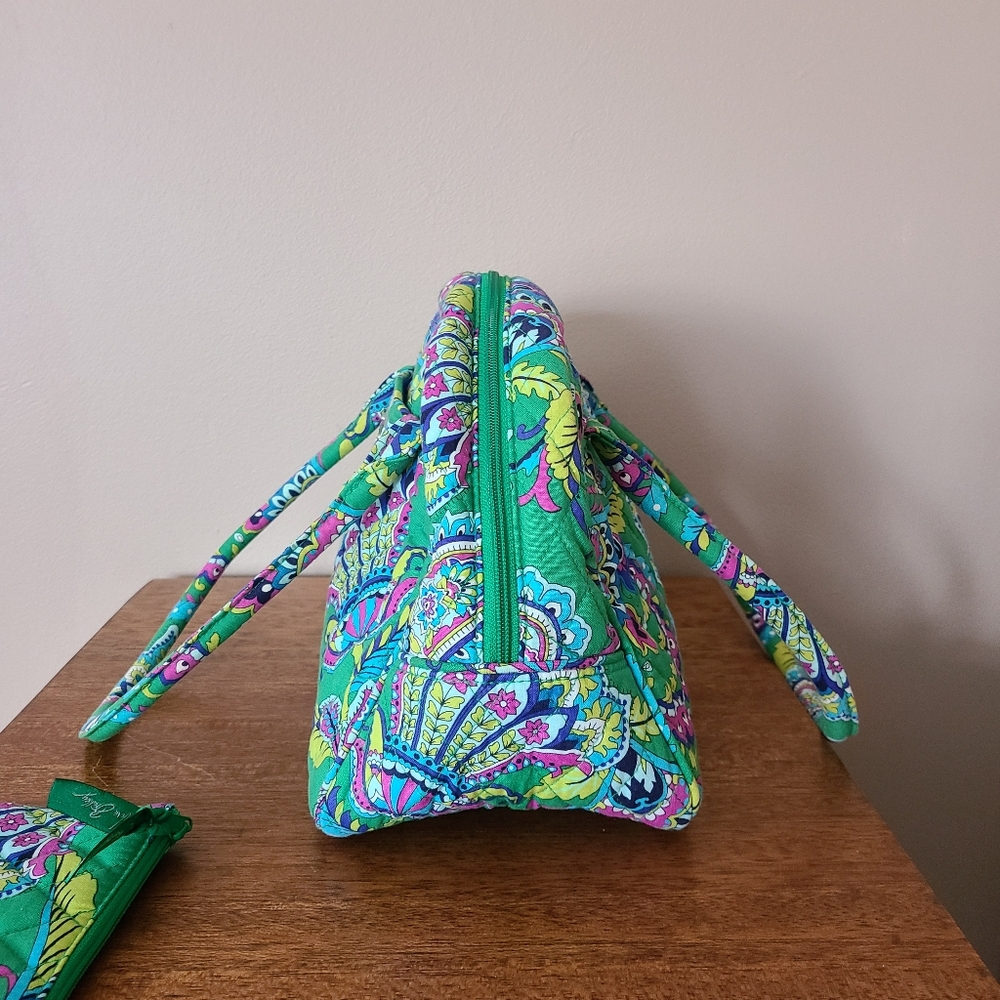 Vera Bradley Emerald Paisley bowler bag with matching mini clutch,NWOT, - Picture 4 of 10